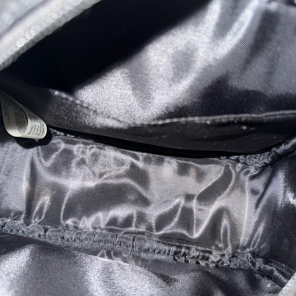 VS Large Tote Cozy Plush Sherpa Fleece - Picture 7 of 7